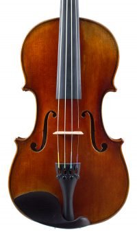 Jay Haide à l'ancienne Balestrieri Front